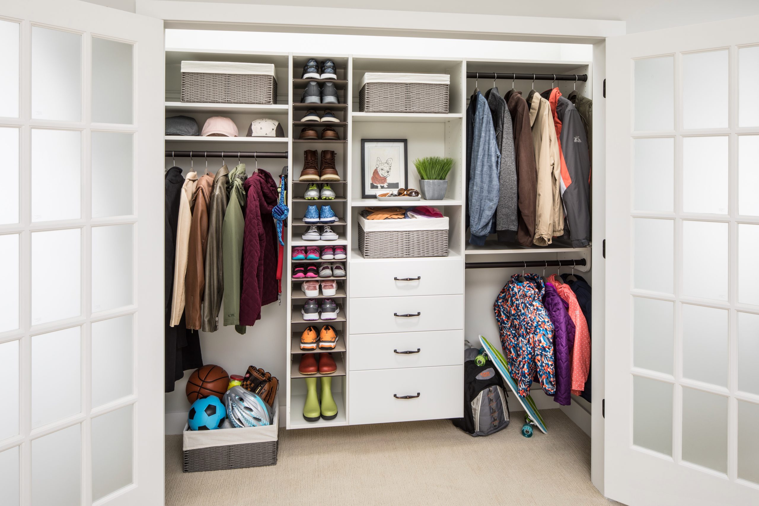 How to Design & Organize Your Dream Closet